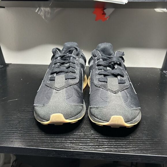 Nike Air Max Pre-Day Running Trainers Sneakers Black Gum DZ4397-001 Men's Sz 9 - Picture 2 of 10